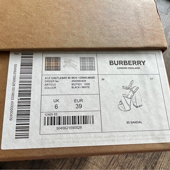 BURBERRY Checked basketweave leather sandals - Picture 9 of 14